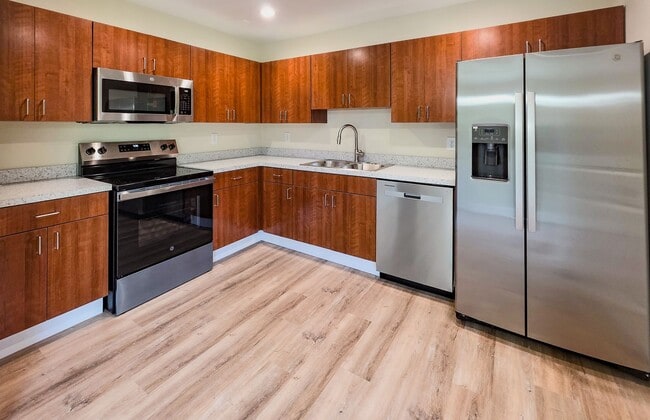 Photo - Knoxville 37921 - Brand New 3 Bedroom, 2 Full Bath Duplex Unit near downtown and Western Avenue -... House
