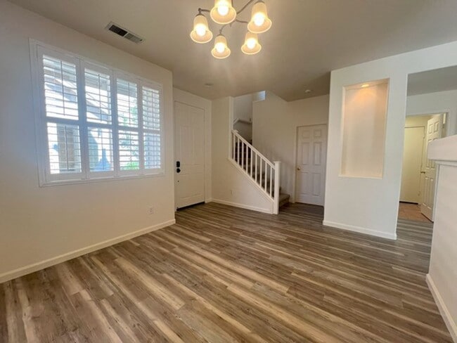 Building Photo - Stunning Views - Three Bedroom in Heron...