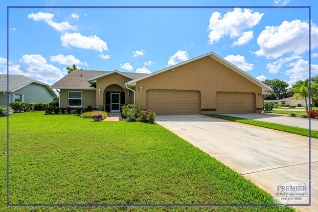 Building Photo - 3/2 ANNUAL UNIT READY FOR A TENANT SEPTEMB...