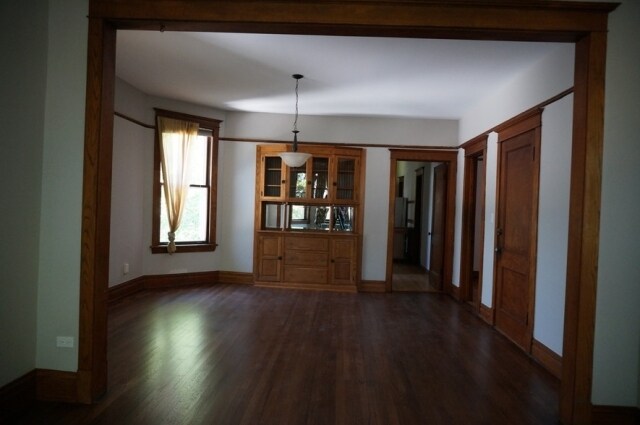 Building Photo - 3431 W Medill Ave