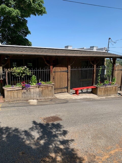Alley Access - 712 N. State St.