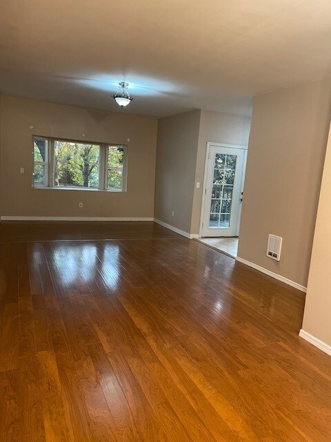 Living room and Patio door - 431 28th Avenue South