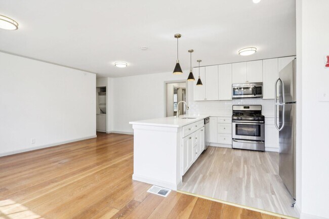 Foto del edificio - 2900 Woodpipe Ln