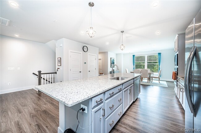 Building Photo - 2628 Lassen Pl