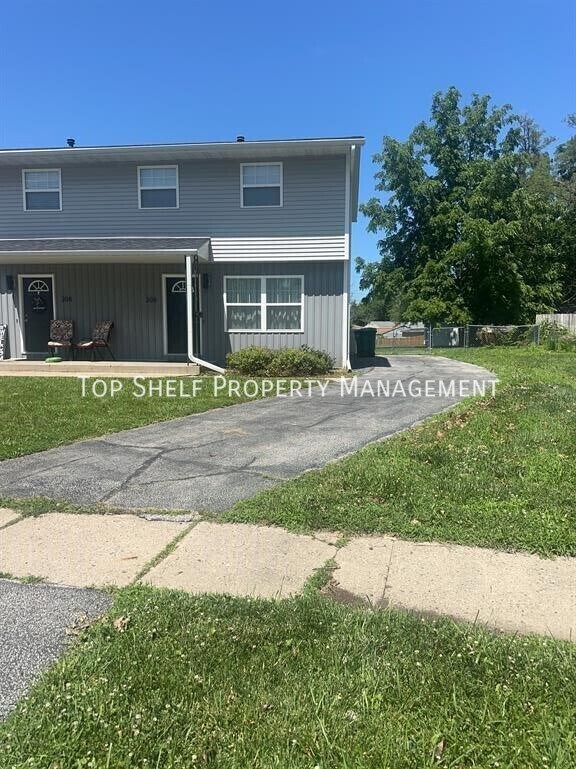 Foto principal - 306 SW Westview Dr