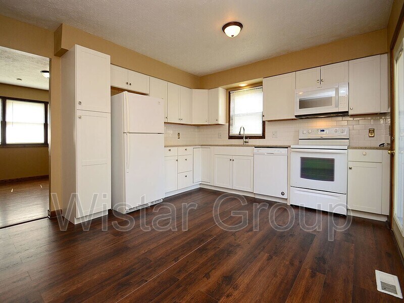 Foto principal - 15168 Jefferson St