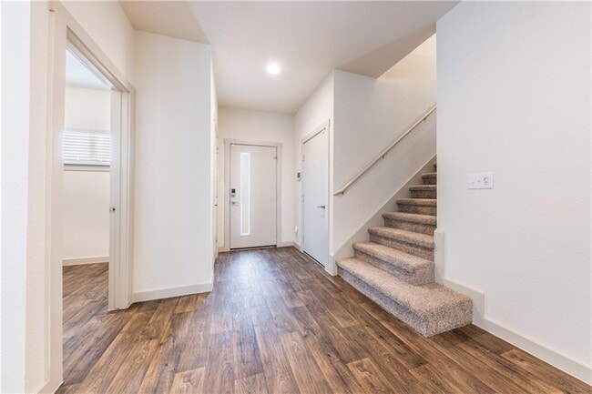 Building Photo - 4613 Oxgang Dr