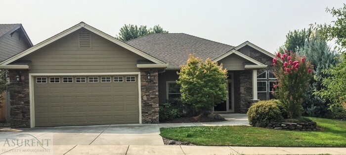 Primary Photo - 3820 Sherwood Park Dr