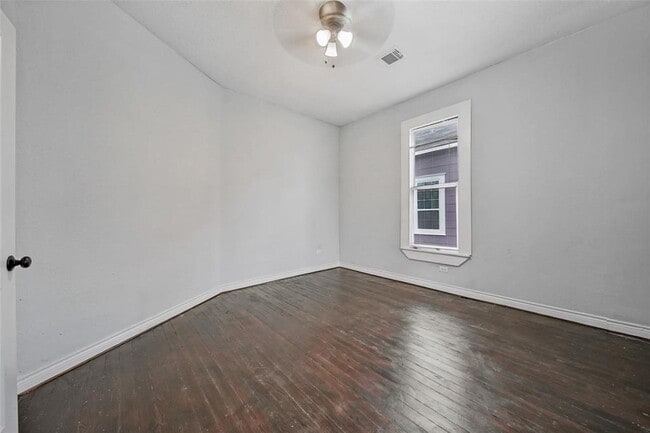 Building Photo - 2205 Sumpter St