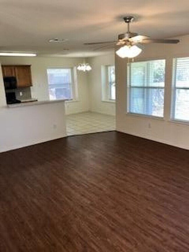 Building Photo - Nice Two Story Home in the Beautiful Reser...