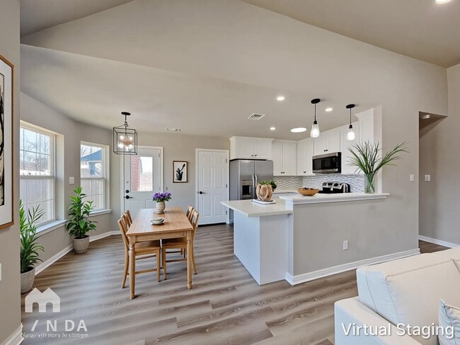 Building Photo - 5401 Ashworth Ct
