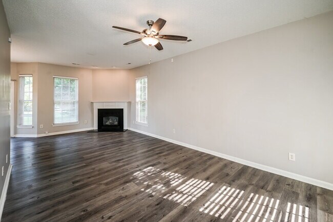Foto del edificio - 10033 Brawley Ln
