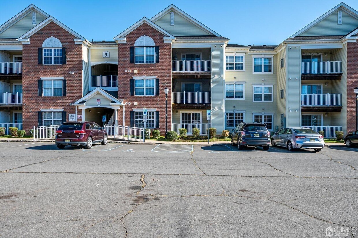 914 Cedar Ct, New Brunswick, NJ 08901 Condo for Rent in New Brunswick