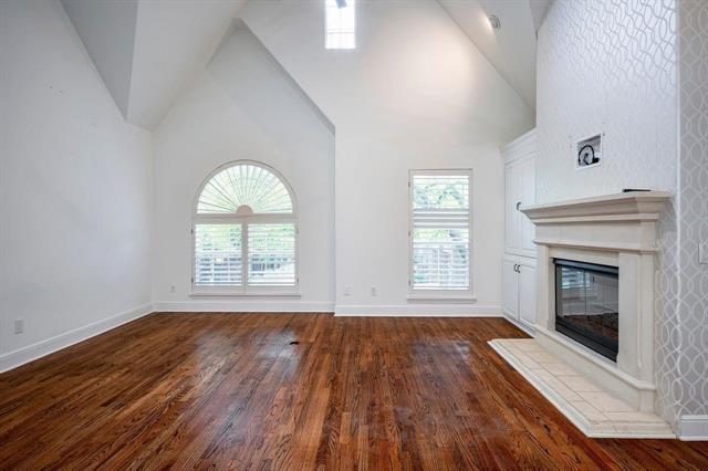 Building Photo - 4144 Towne Green Cir