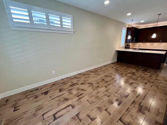 Foto del edificio - 2136 Decatur St