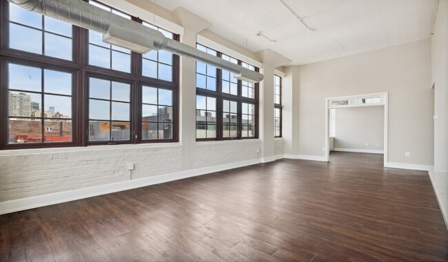 Loft style living with spacious living area - Locust on the Park