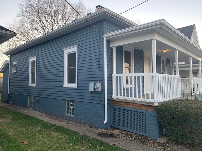 Building Photo - Check out this 2bdr ranch for rent!