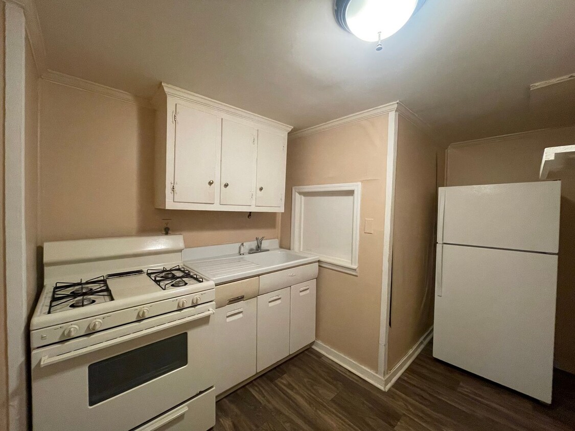 Foto principal - Studio Apartment in Central Macon Location...