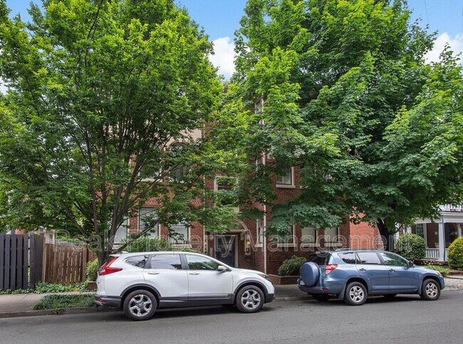 Building Photo - 4 N Colonial Ave