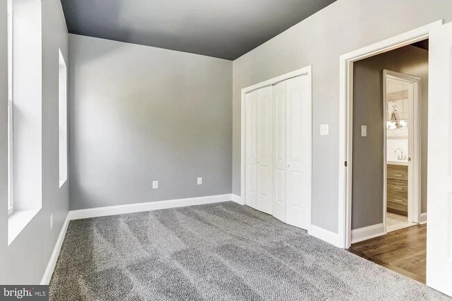 Building Photo - 811 Venable Ave