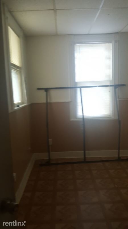 Foto del edificio - 1 br, 1 bath Apartment - 1416 Oneida st