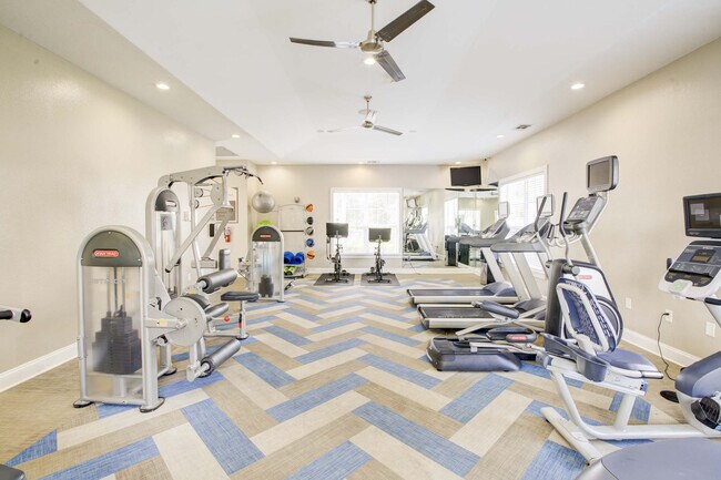 Apartamentos Arbor Glen — foto de la comunidad - Arbor Glen Apartments