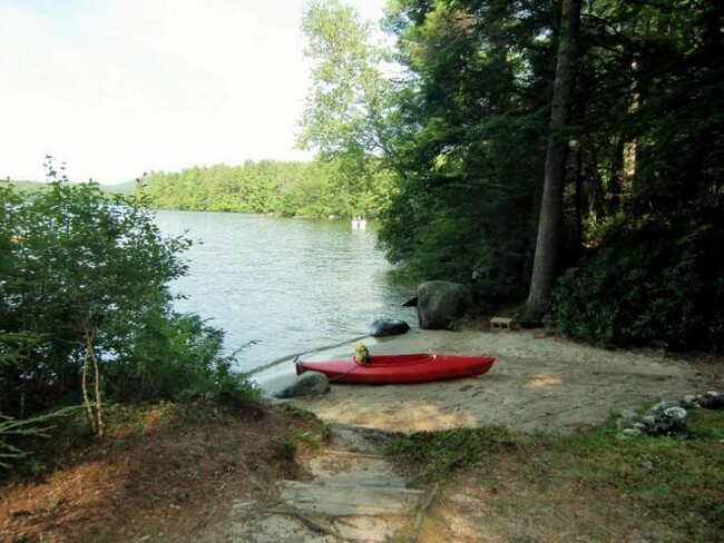 Building Photo - 7 bedroom in Center Harbor NH 03226