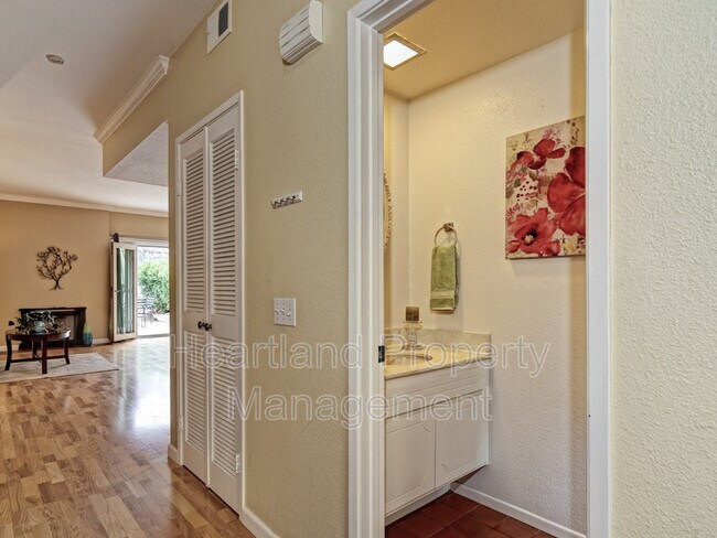 Foto del edificio - 17443 Port Marnock Dr