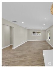 Building Photo - 525 Wyatt Ave