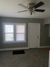 Building Photo - 221 W Gilbert St