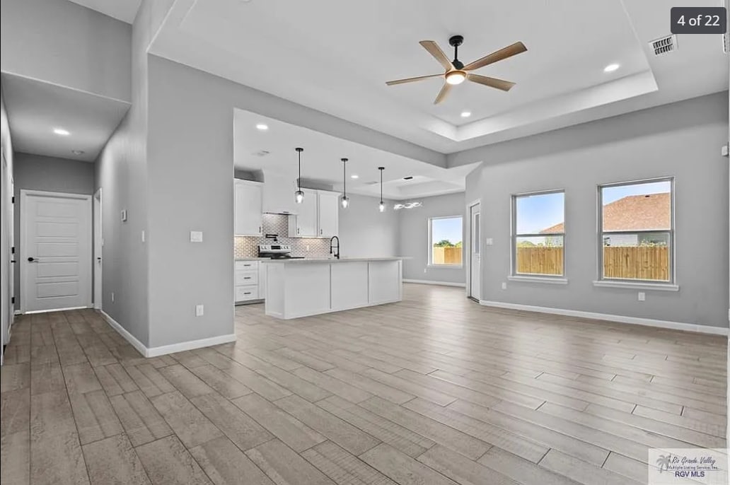 Building Photo - 8802 Swan Lk Dr