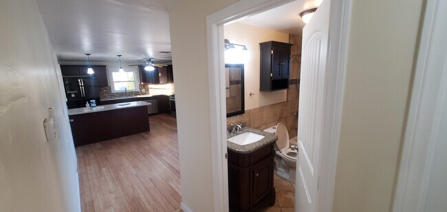 Foto del edificio - 3641 S Cordoba Ave