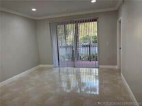 Building Photo - 4602 SW 160th Ave