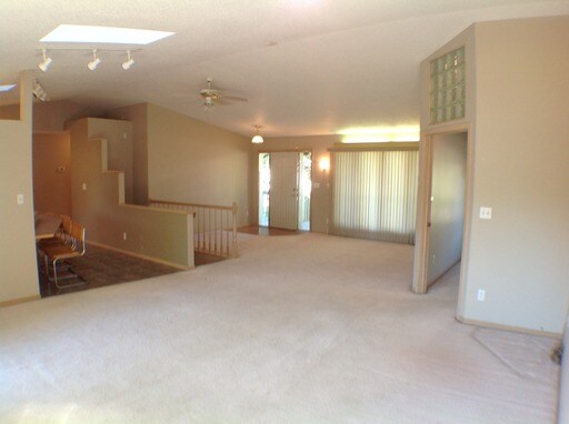 Building Photo - 2100 S Alpine Ave