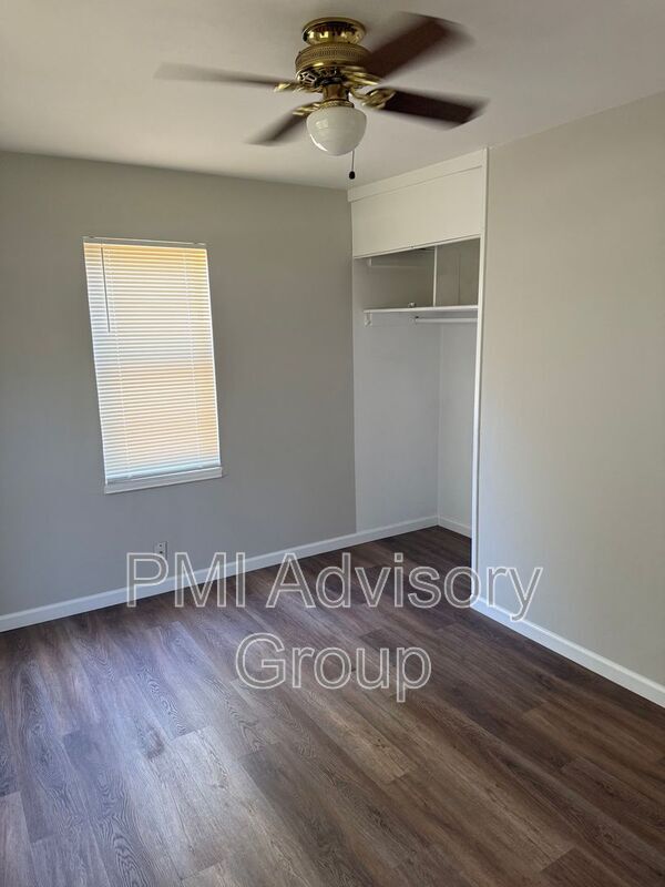 Foto del edificio - 2521 SW Sunset Rd