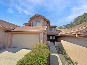Building Photo - 312 Mahogany Glen