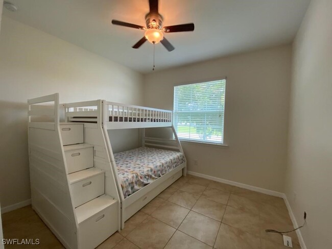 Building Photo - 3061 Sunset Pointe Cir
