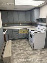 Building Photo - 11 Sherwin St