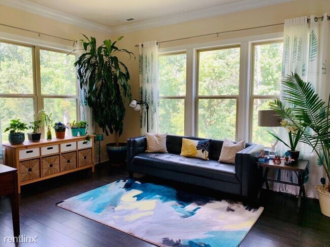 Foto del edificio - 1644 Emory Oak Dr