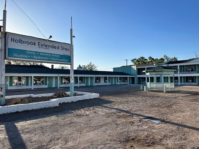 Building Photo - 310 W Hopi Dr