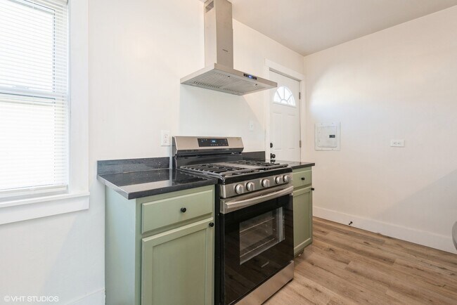 Foto del edificio - 7411 N Wolcott Ave