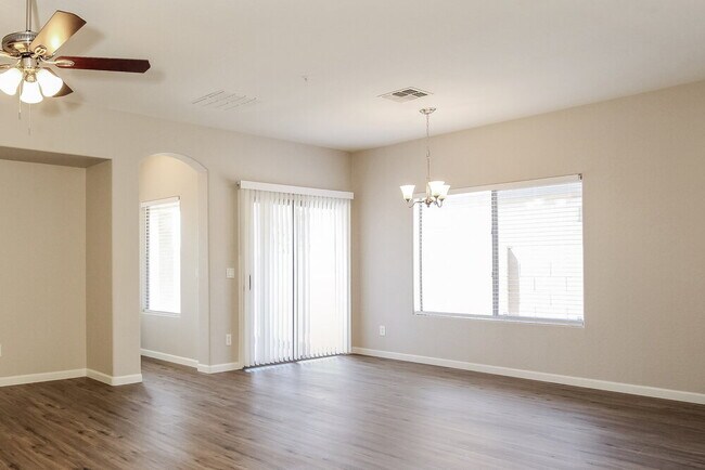 Foto del edificio - 15214 N 138th Ln