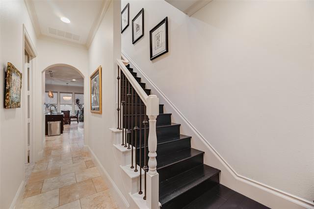 Building Photo - 14733 Stanford Ct