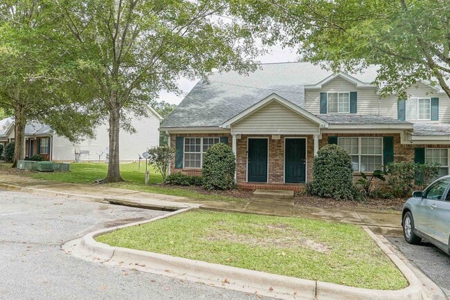 Foto del edificio - 2738 W Tharpe St