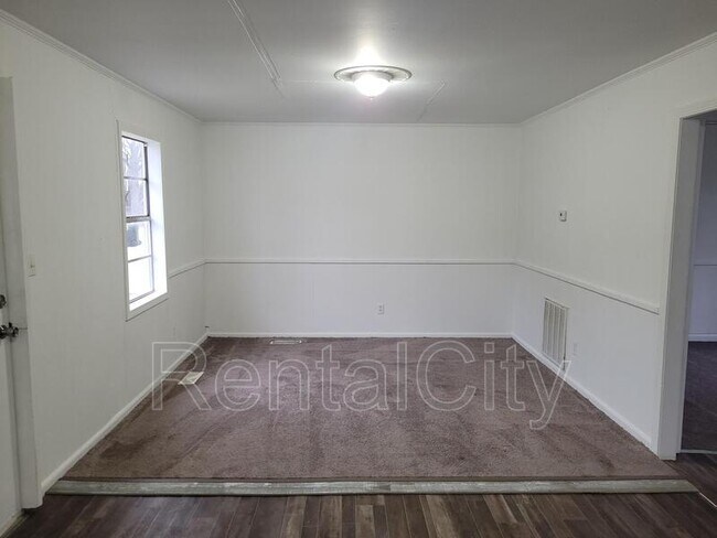 Building Photo - 336 Kist Ave