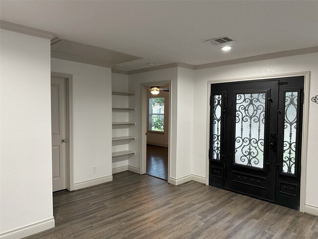 Building Photo - 6646 Limestone St