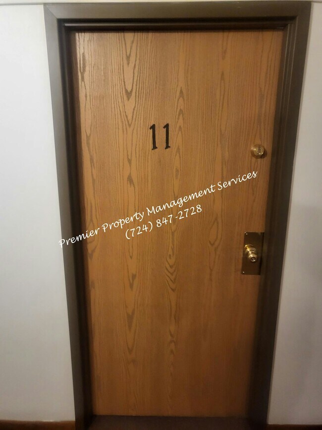 Foto del edificio - 518 W Cunningham St