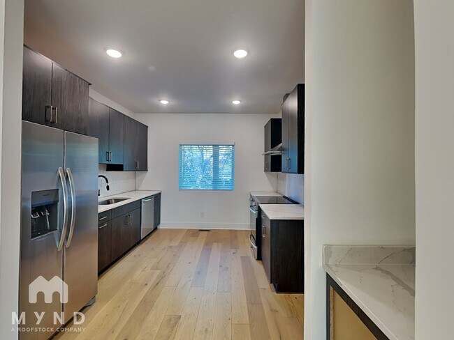 Foto del edificio - 1434 Walker Pl SE