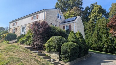 Building Photo - 128 Old Charter Rd