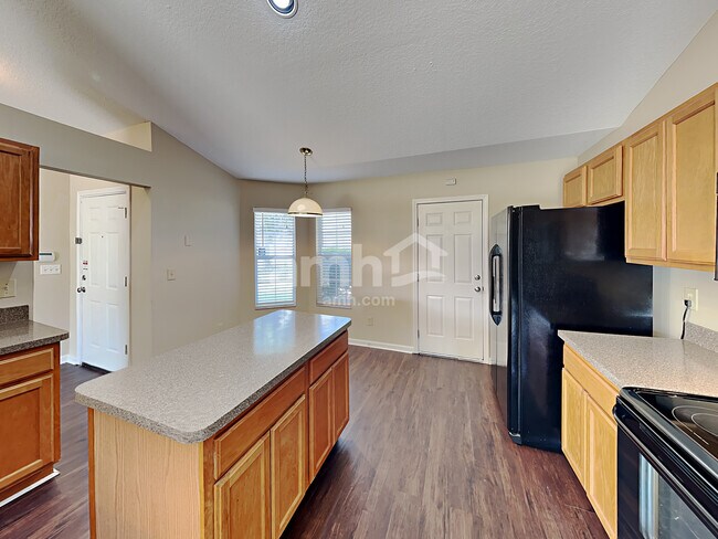 Foto del edificio - 3206 Chantilly Ct